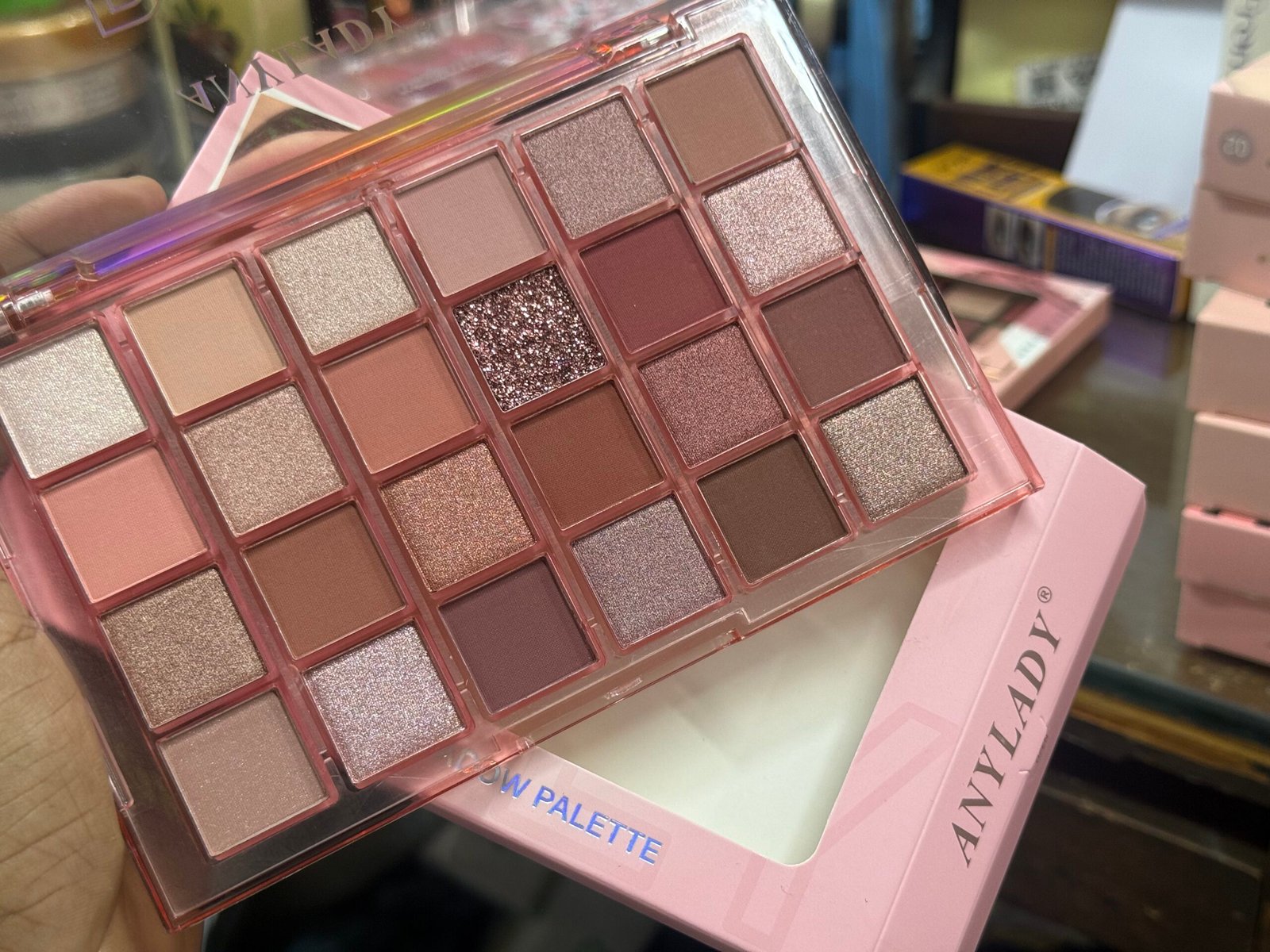 IMG_8028 ANY LADY DAILY DREAM 24 COLOR EYESHADOW NO:8534 - Image 1