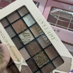 ANY LADY 18 COLOR EYESHADOW AN:8391
