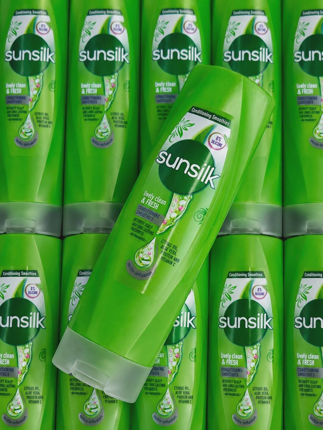 2818ea70-ee51-4104-8711-e299174e170f Sunsilk Conditioner Smoothie 300ml - Image 1