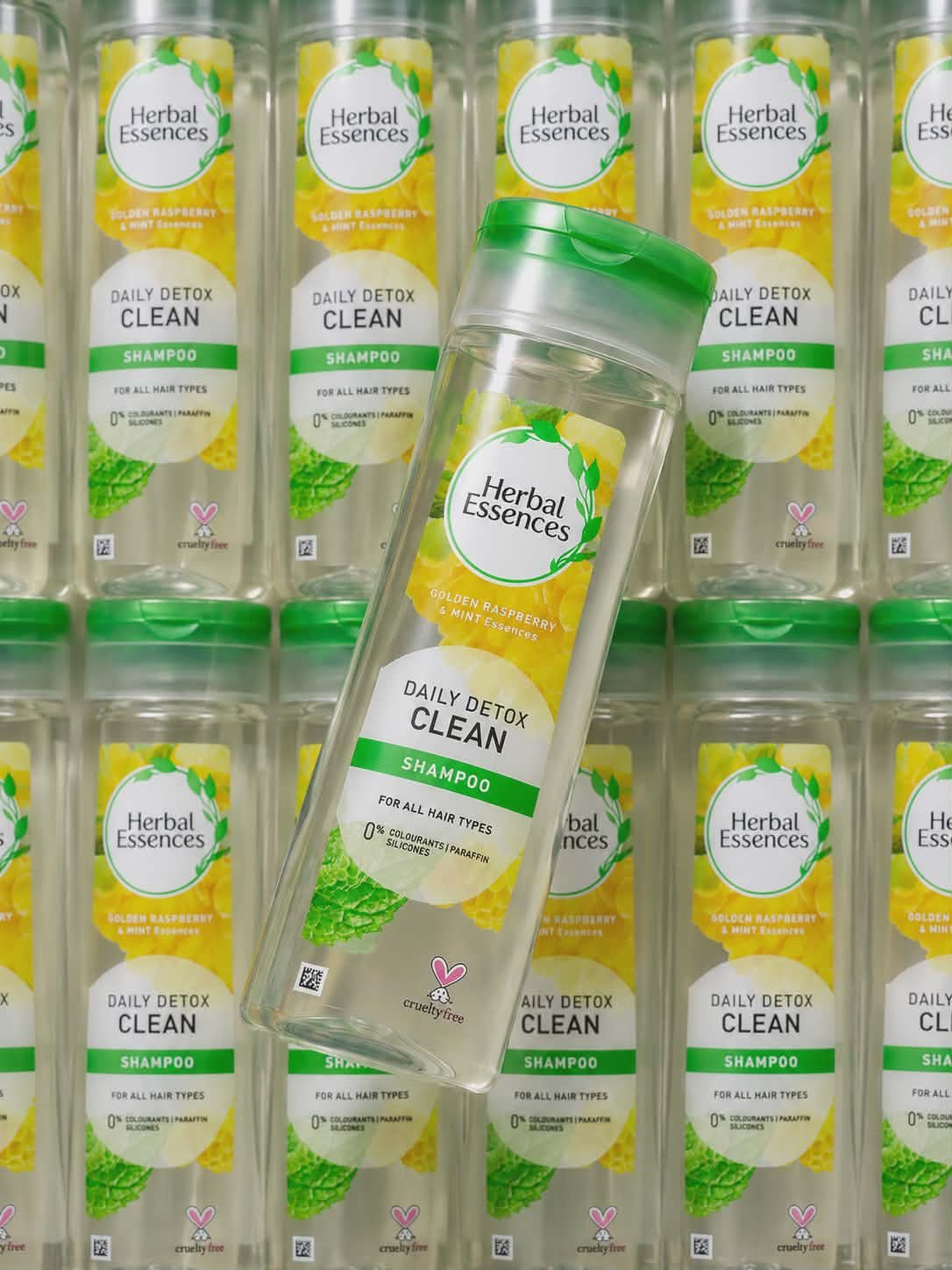 717675517_925702810528697_6441333791347178909_n HERBAL ESSENCES DAILY DETOX SHINE SHAMPOO 400ML - Image 1