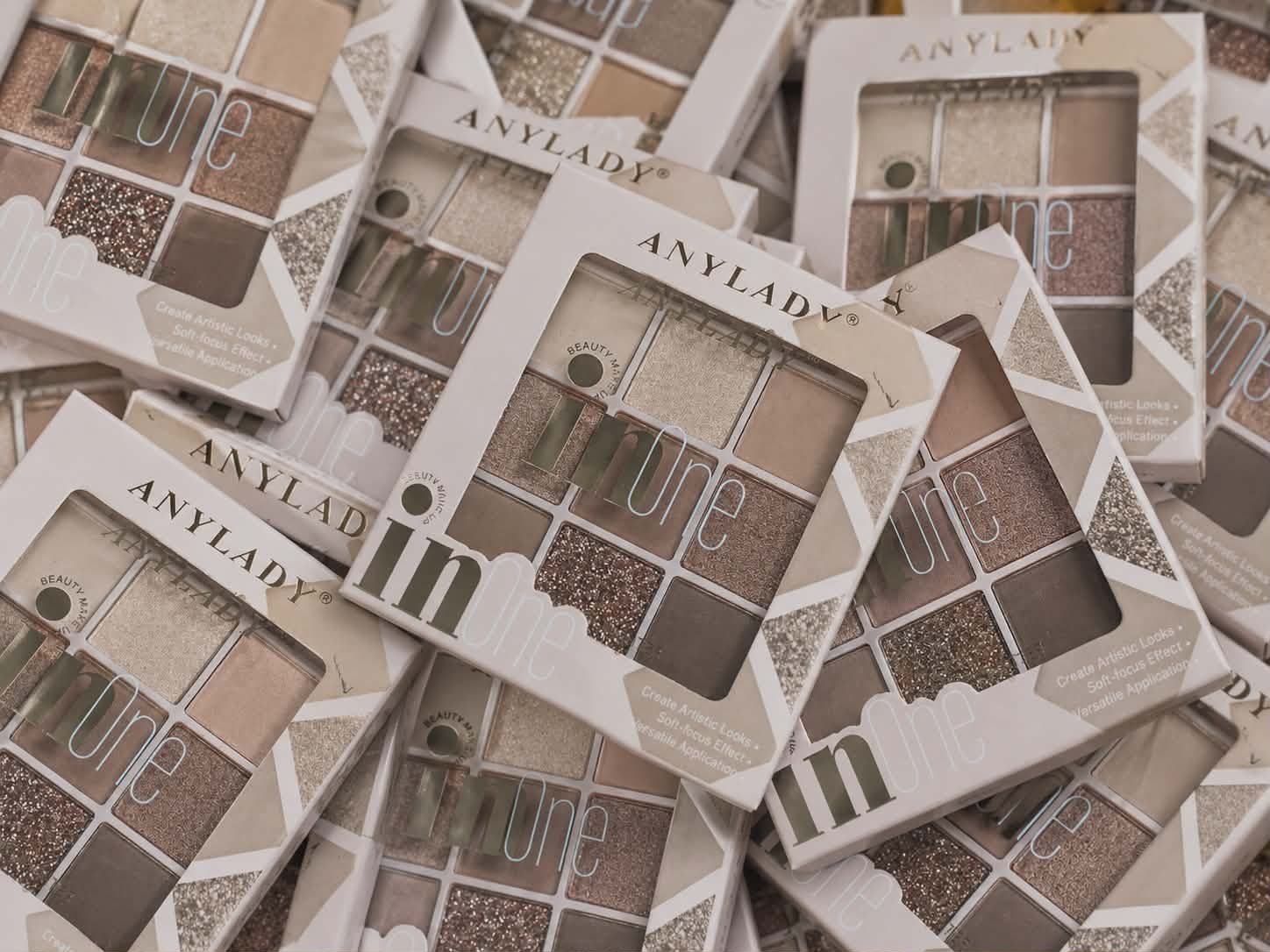723444792_1340663424685266_7930668314271576605_n ANY LADY IN ONE EYESHADOW NO:8338 - Image 1