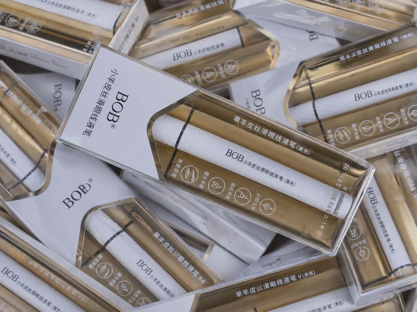 724445693_3397133167114144_1044446666642989146_n BOB LAMB SKIN EYELINER 043217 - Image 1