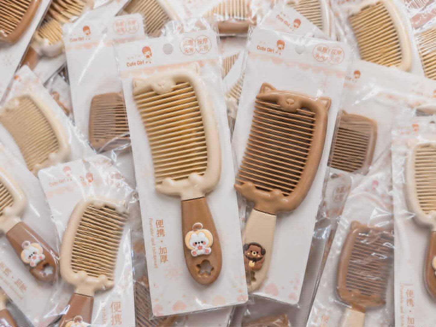 f695a6b0-e37a-4b55-9ec2-6479fe4141f9 CUTE GIRL HAIR COMB NO:6252-1 - Image 1