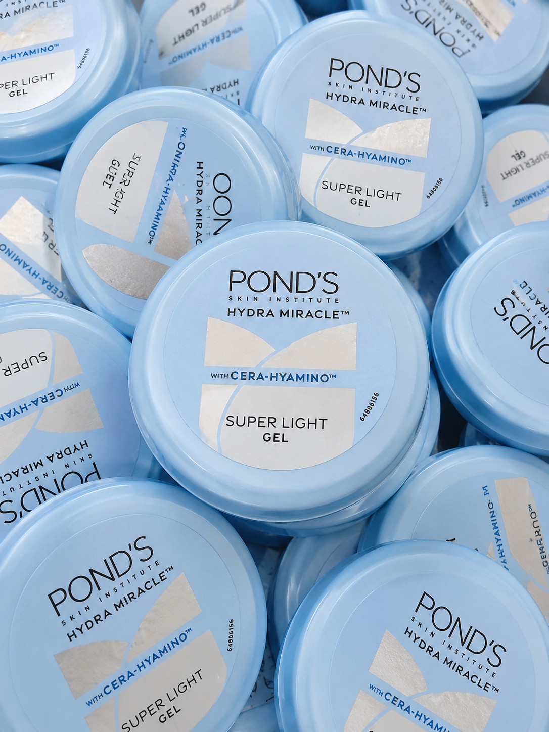 cdb13680-5684-411e-b519-8fe48ce09b83 PONDS SUPER LIGHT GEL 25G - Image 1